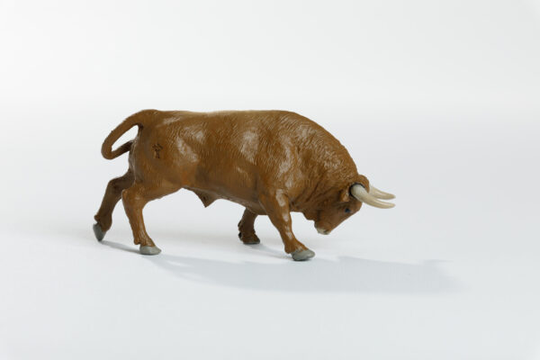 Animales de juguete | Animales de Coleccionismo | Meskebous Toro Embistiendo Colorado