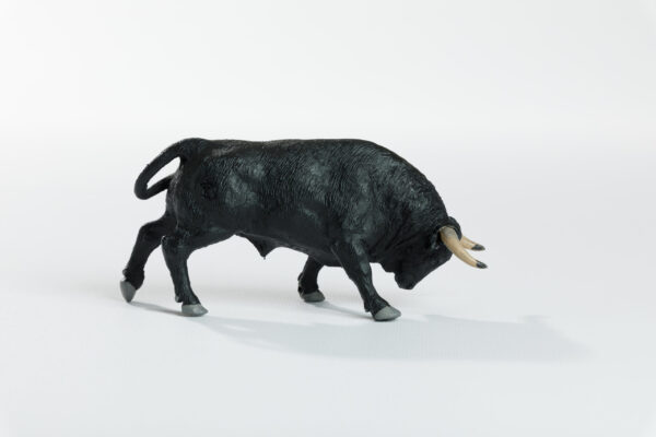 Animales de juguete | Animales de Coleccionismo | Meskebous Toro Embistiendo Negro